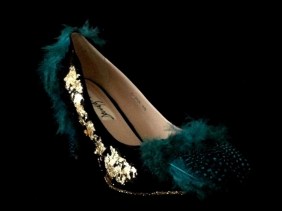 Criminal Aesthetic Fashion #18, 2013, plumes and gold leaf, size n40 / 9, unique piece