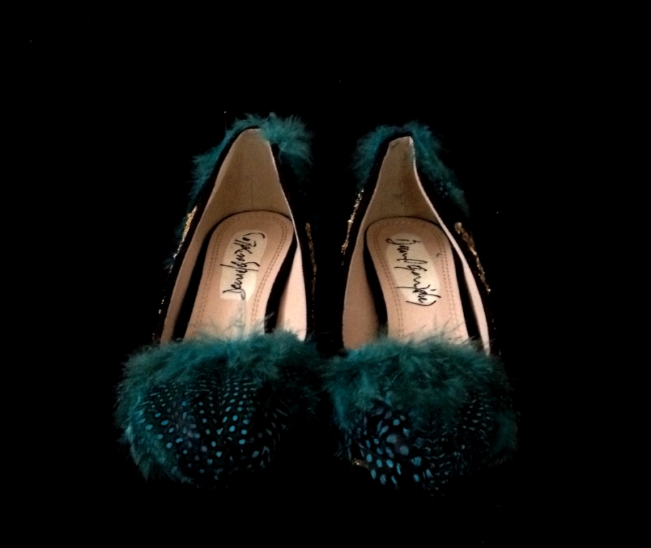 Criminal Aesthetic Fashion #18, 2013, plumes and gold leaf, size n40 / 9, unique piece