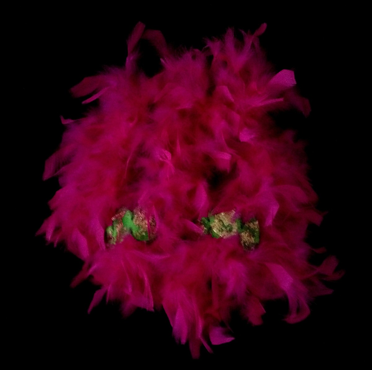 Criminal Aesthetic Fashion #19, 2013, plumes, felt and gold leaf, size n36 / 5 1/2, unique piece