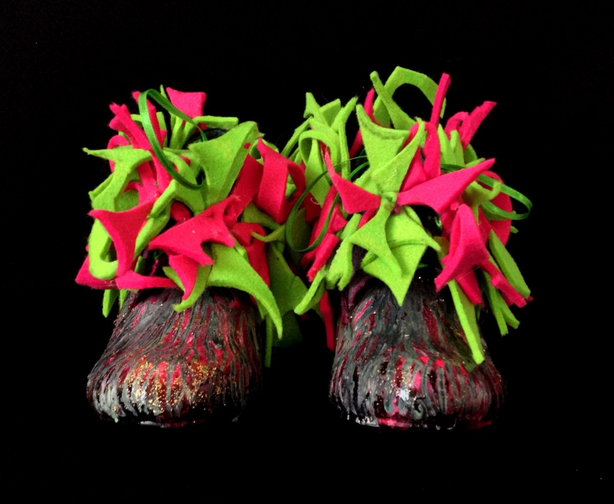 Juliet & the Forbidden Games Shoes #7, 2013, acrylic, felt, glitter, sheep fur on leather shoes, unique piece