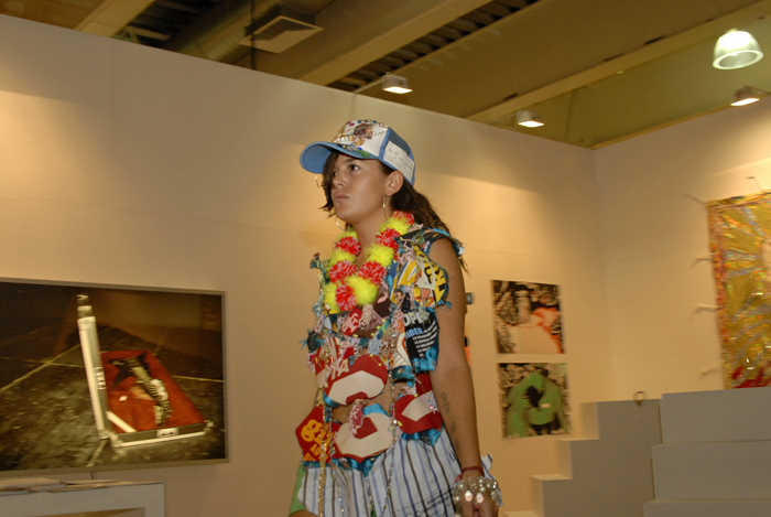 Strip Tradition Gringo Aguante Carajo, performance frame, Zona Maco, México City, 2006