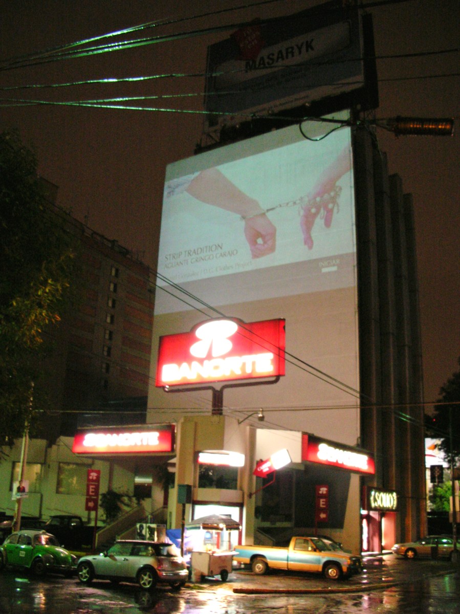 Strip Tradition Gringo Aguante Carajo, advertisement, Sony Center, Berlin, 2006