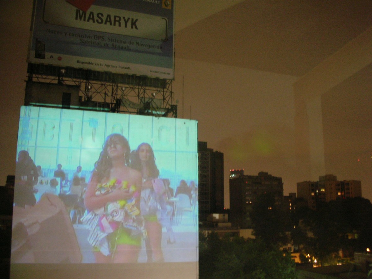 Strip Tradition Gringo Aguante Carajo, advertisement, Sony Center, Berlin, 2006