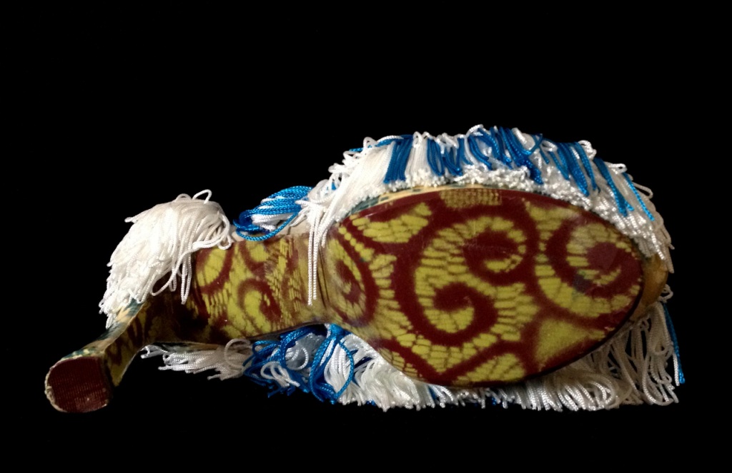 Daniel González, Bastardisation #31, 2014, fringes, bijou, silver leaf and spray paint on cross string sandal, n38-7, unique piece