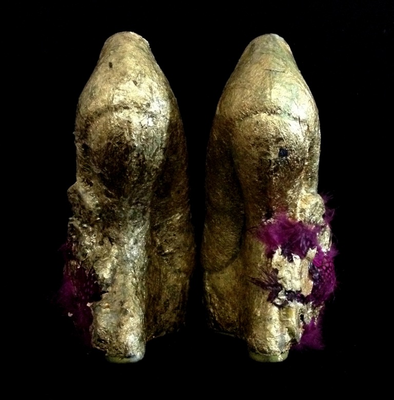 Bastardisation #36, 2014, gold leaf, plumes and spray paint on leather pumps with platform, size n36, unique piece