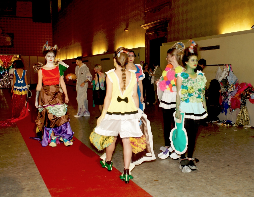 Cut-Up Wearable Scultpure Collection, runway show, 2015