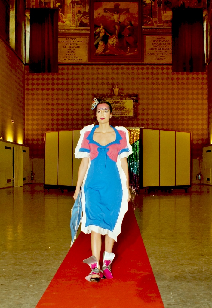 Cut-Up Wearable Scultpure Collection, runway show, 2015