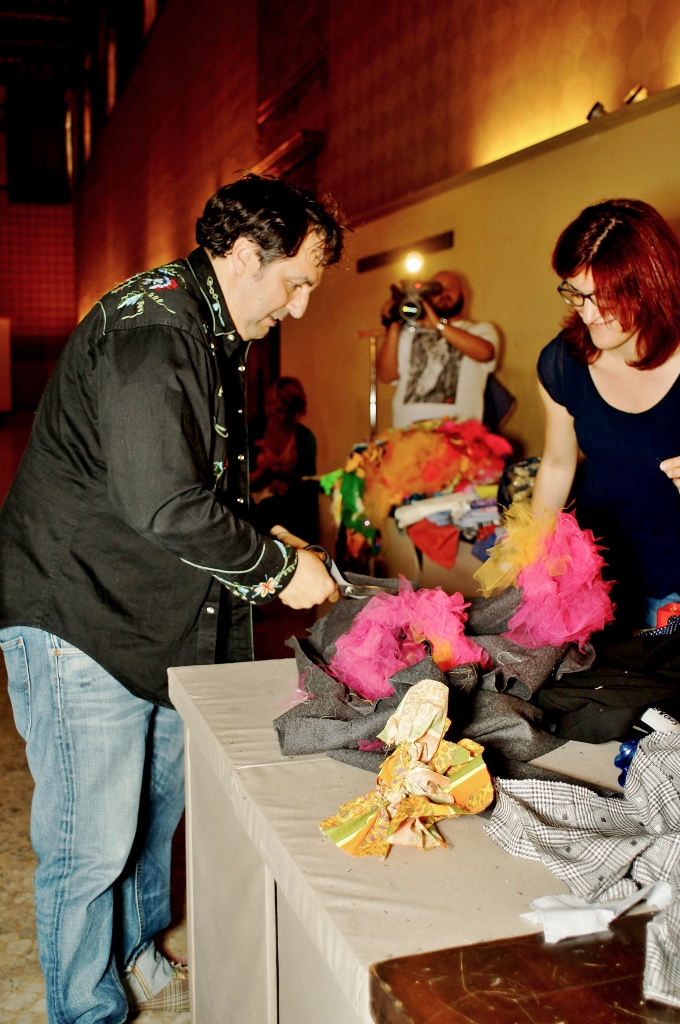 Portrait Fashion Factory, performance live factory, Rome, 2015